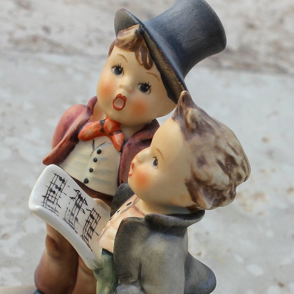 Hummel Figurine 'Duet' by Goebel